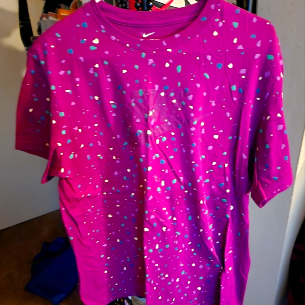 Nike tee shirt